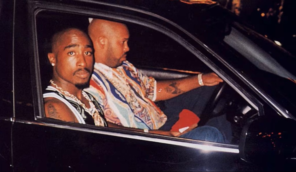 Tupac Shakur fue baleado en su auto y murió días después: El enigma que aún perdura