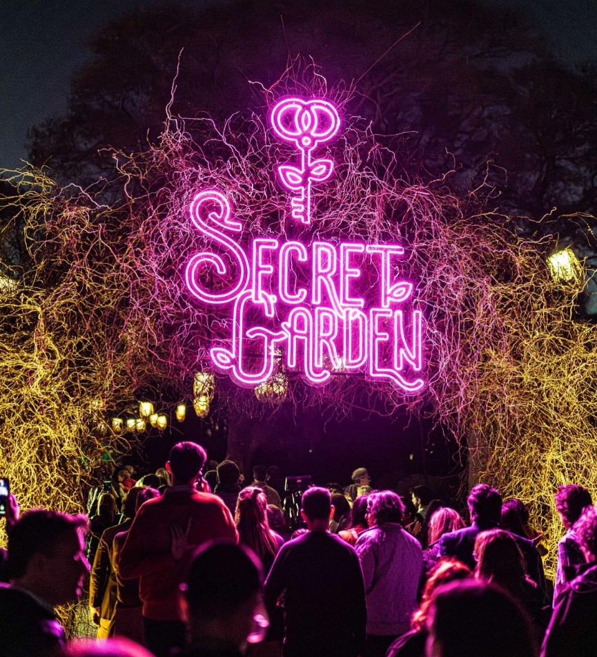 Cuando la naturaleza se vuelve un lienzo de luz: El fenómeno inmersivo del "Jardín Secreto"